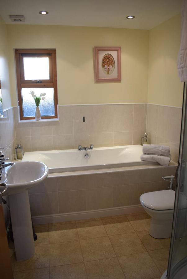 Kelpies Serviced Apartments Kavanagh- 5 Bedrooms Bathgate Eksteriør billede