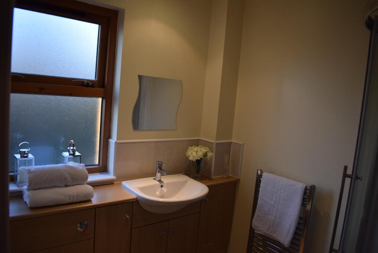 Kelpies Serviced Apartments Kavanagh- 5 Bedrooms Bathgate Eksteriør billede